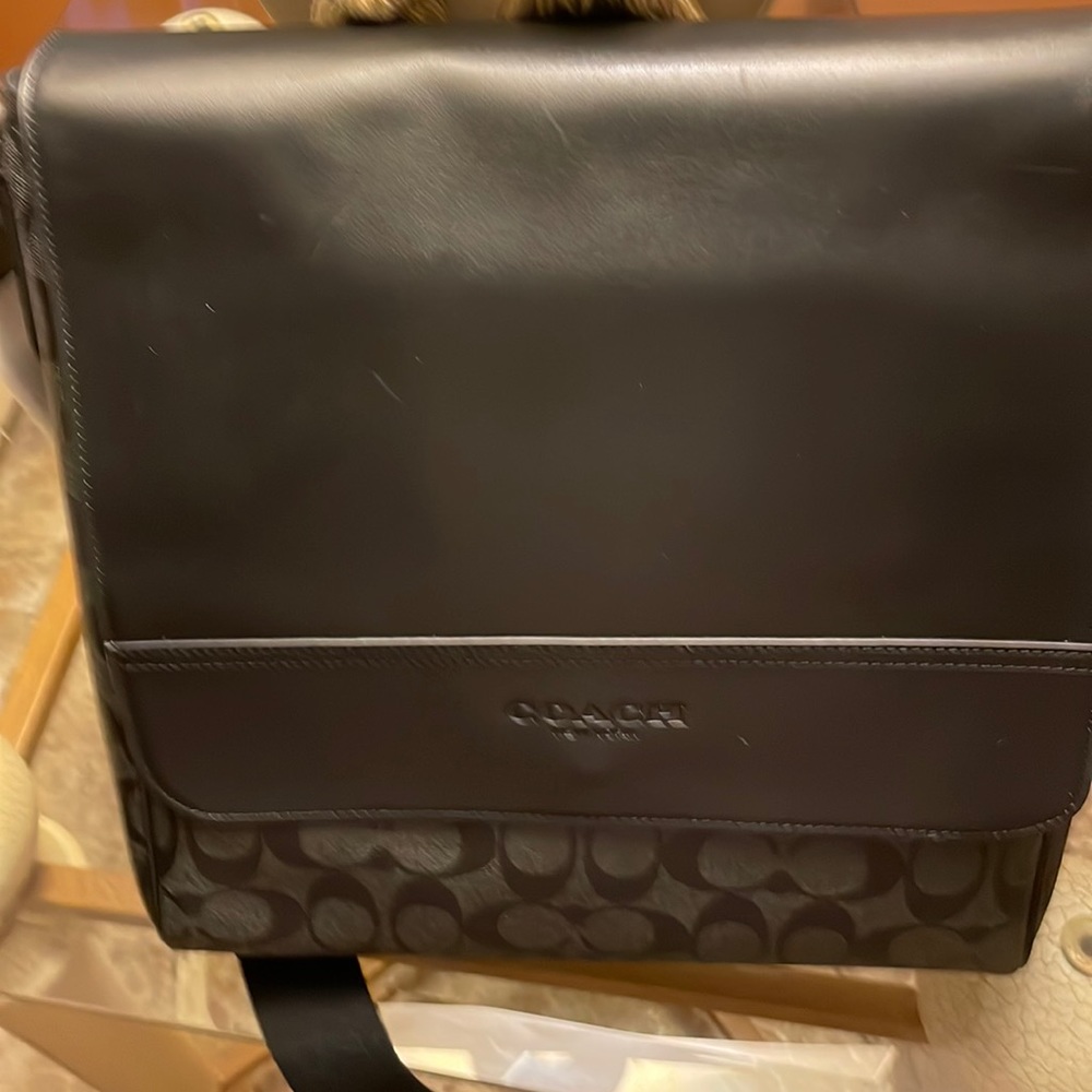 Coach signature large messenger bag. Black signature adjustable trap never worn